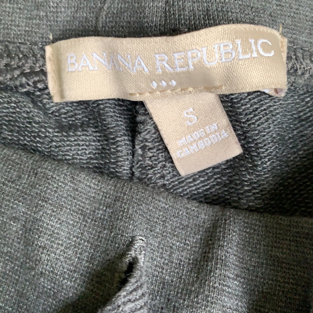 Banana Republic sweatsuit. Size small. NWOT - Picture 5 of 12